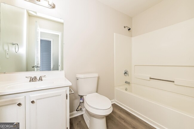 Building Photo - 43 Bridlewood Ct