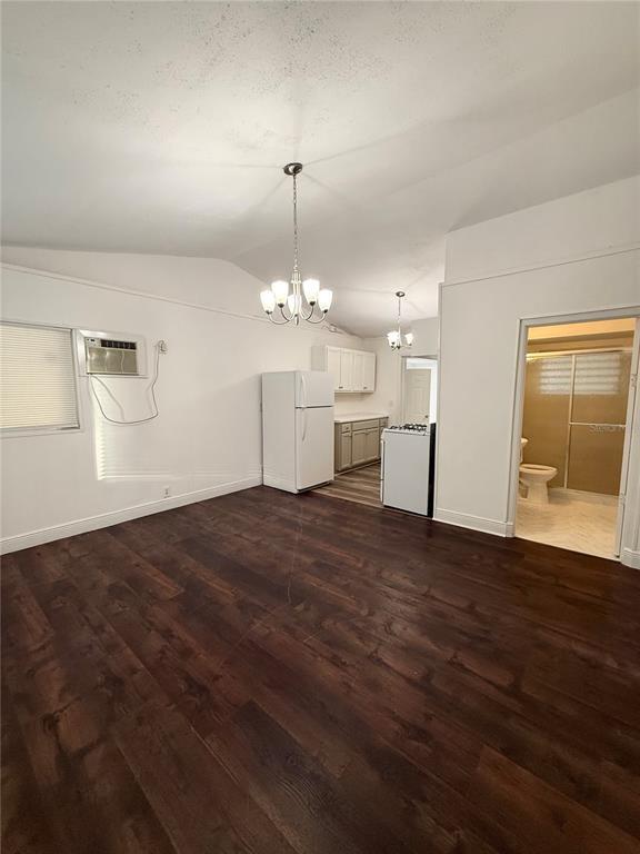 Building Photo - 665 Lake Apopka Blvd