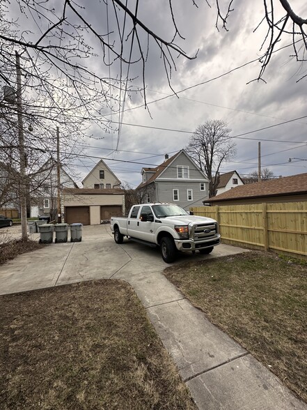 Driveway - 2761 N Booth St