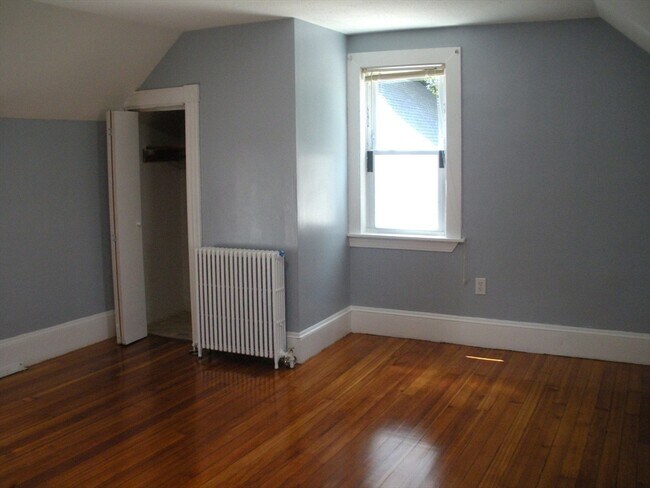 Building Photo - 113 Rockland St