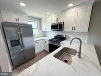 Building Photo - 359 Whites Rd