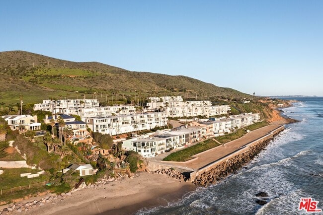 Building Photo - 11942 Whitewater Ln