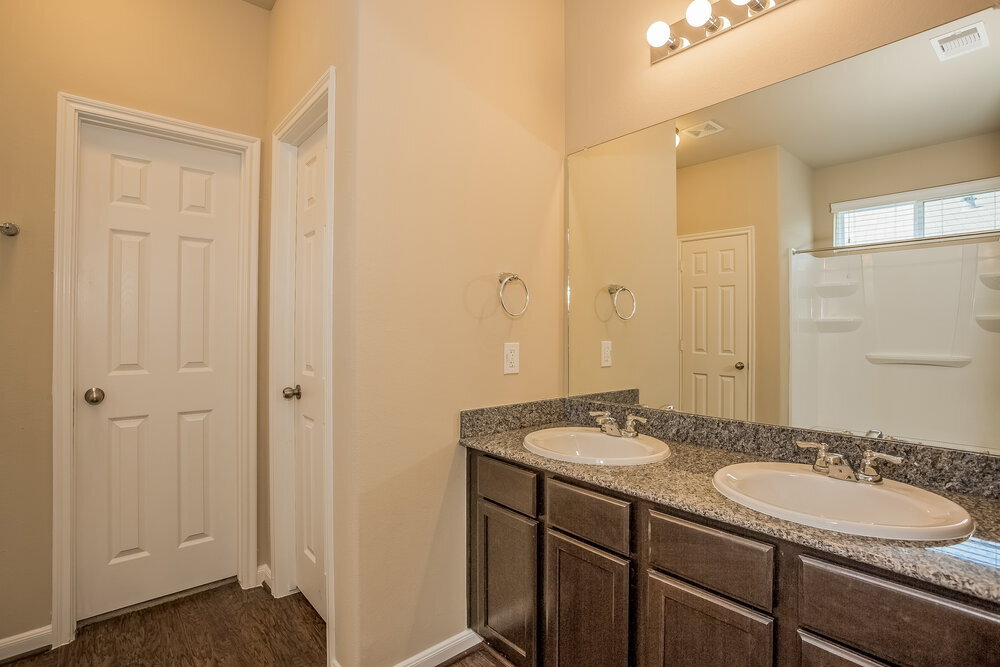 Building Photo - 15030 Silhouette Ridge Dr