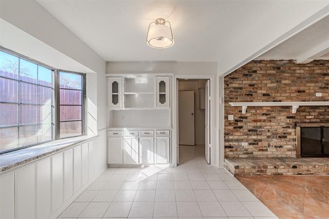 Building Photo - 3325 Shady Hollow Ln