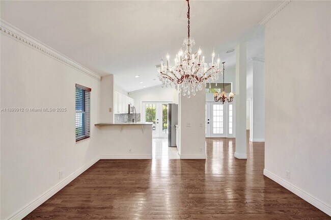 Building Photo - 658 Stanton Dr