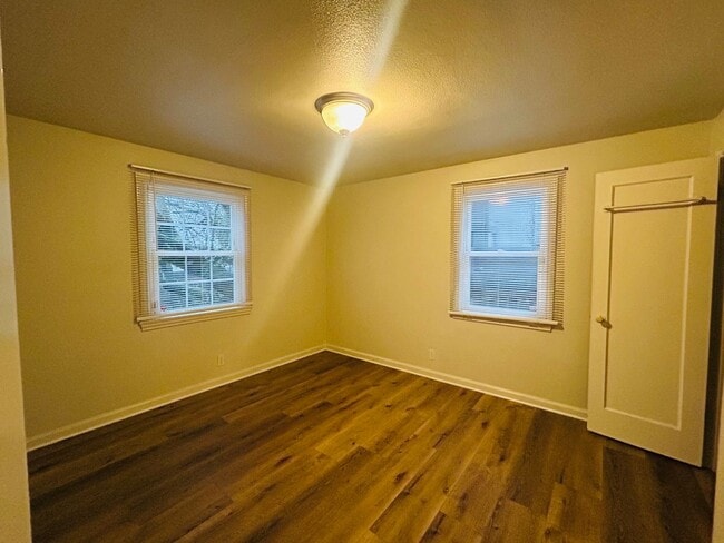 Building Photo - Charming 2 Bedroom House with Fenced Yard in Fairmount Park Neighborhood