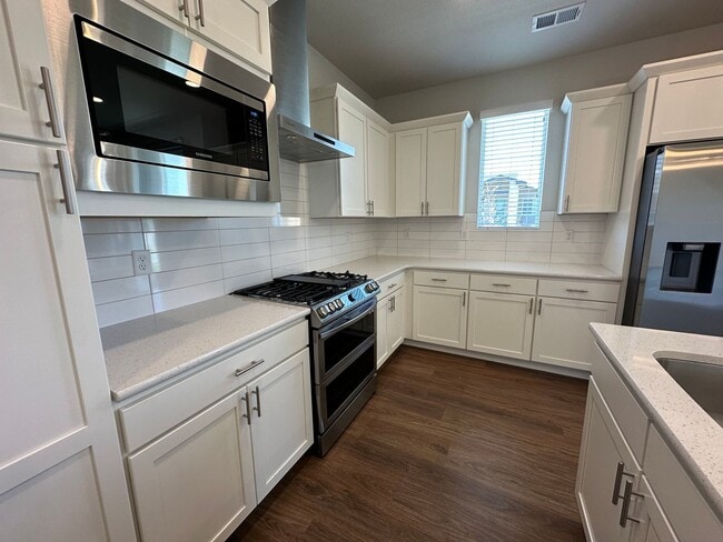 Building Photo - 4888 Denys Dr.