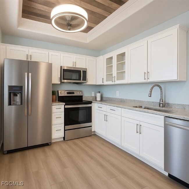 Building Photo - 4534 SE 5th Pl