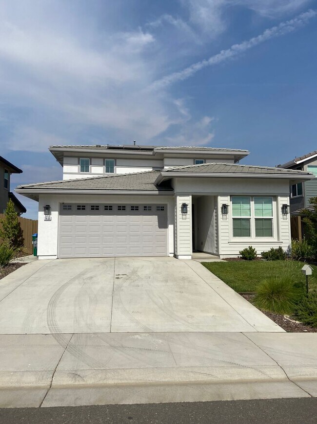 Building Photo - El Dorado Hills  - Saratoga Estates, Gated Community. 4 Bdrm, 3 Bath