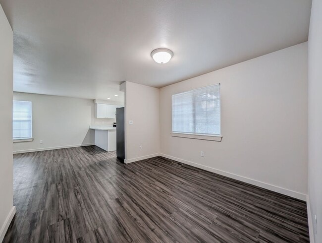 Building Photo - 5411 99th Pl NE