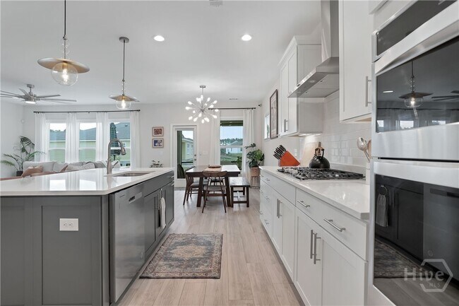 Building Photo - 710 Longleaf Dr