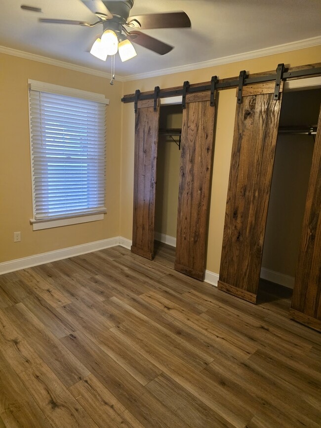 Building Photo - 420 Peach St