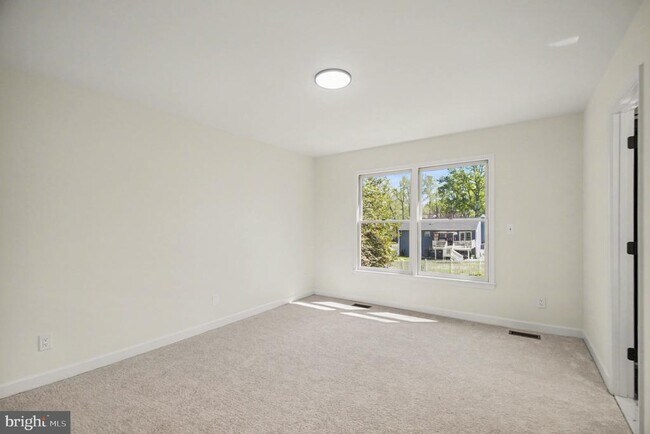 Building Photo - 232 Choptank Rd