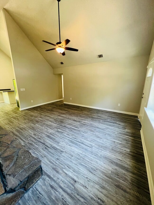 Building Photo - Coming soon