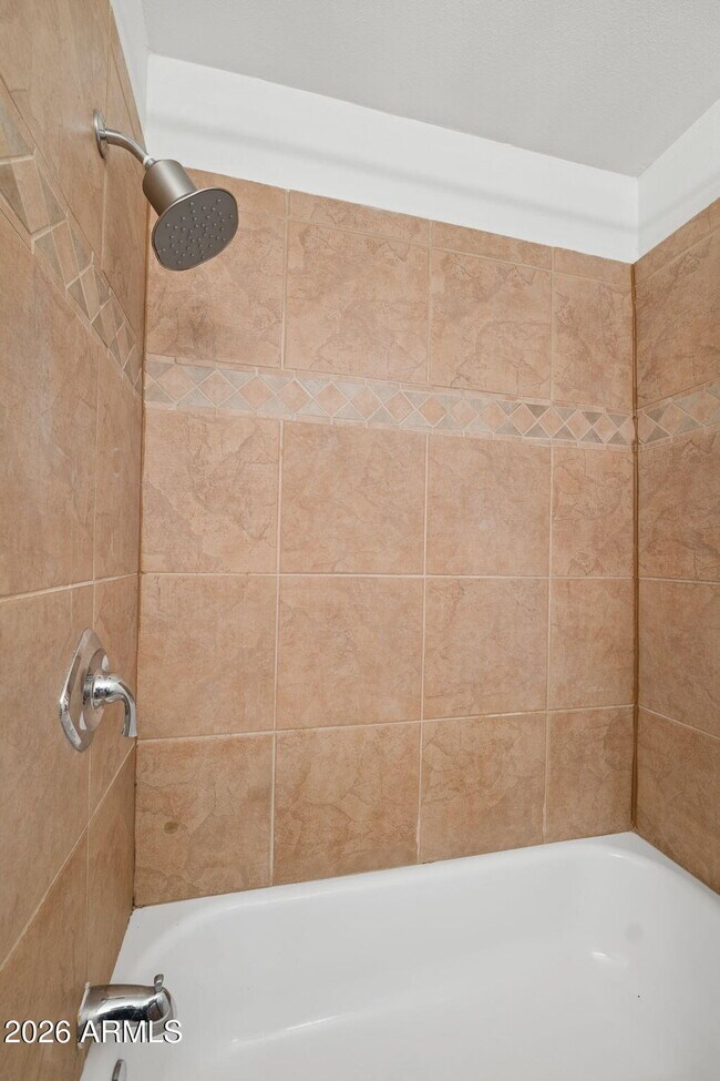 Building Photo - 7 S Catalina St