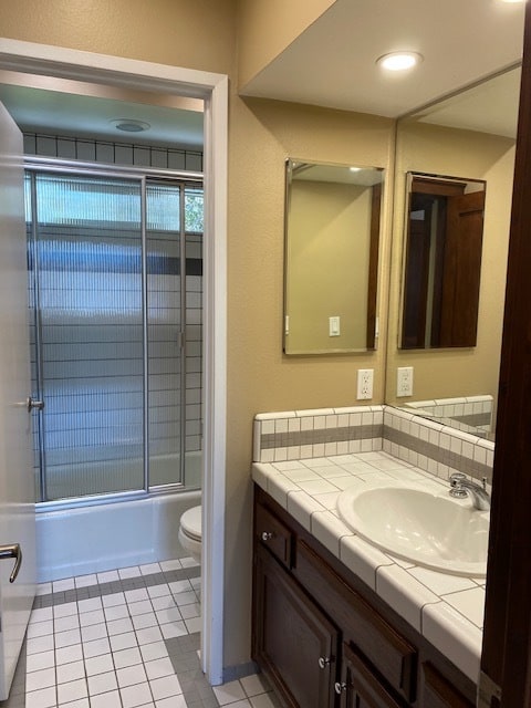 Bathroom #2 - 3504 N Poinsettia Ave