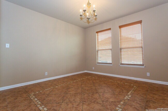 Building Photo - Spacious Stone Oak Beauty