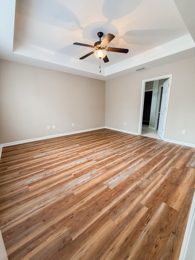 Building Photo - 113 Spokan Trail