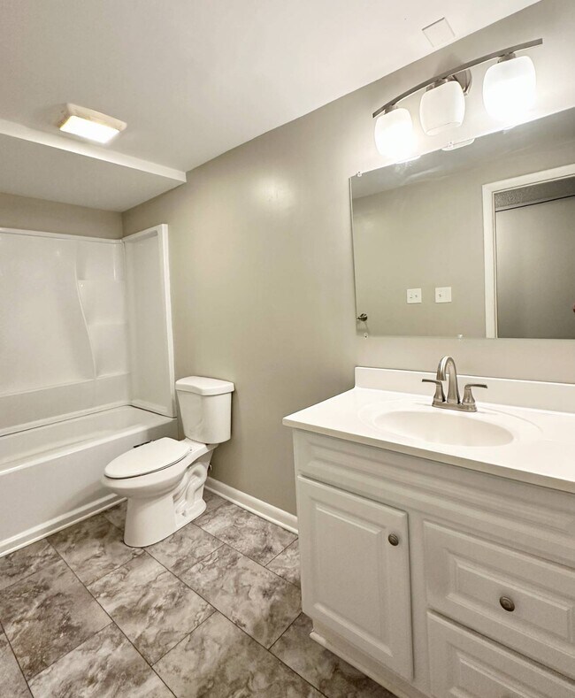 Building Photo - 1552 Helderberg Ave