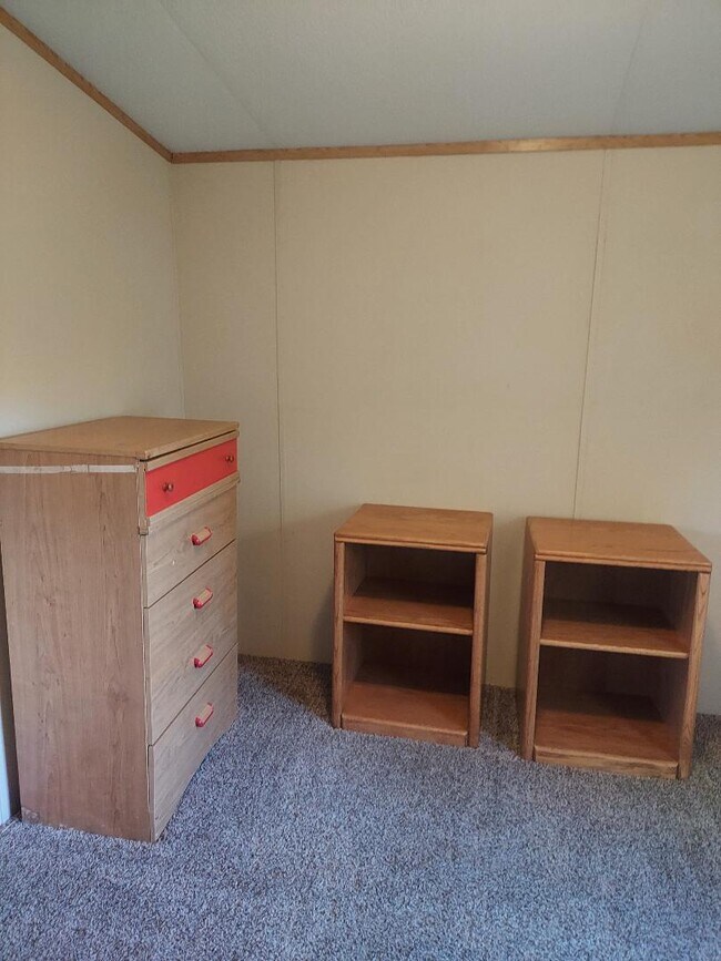 Building Photo - 122 Rd 3050