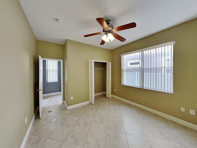 Building Photo - 4686 Blue Major Dr