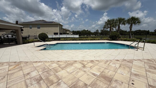 Building Photo - Discover the Charm of Feltrim Reserve! No ...