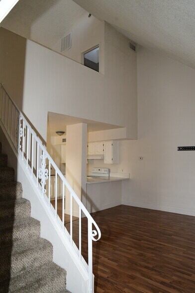 Building Photo - 5168 Greene Ln