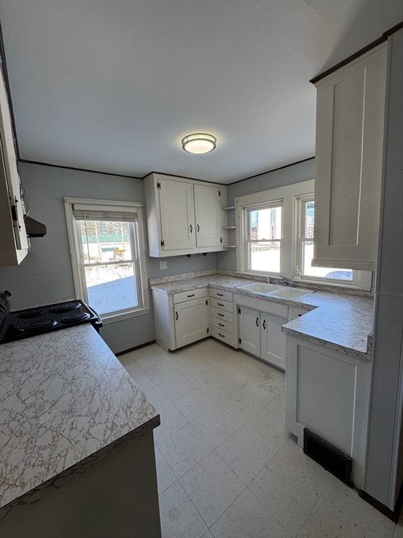 Building Photo - 261 Litchfield St