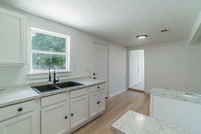 Building Photo - Stylishly Renovated 3-Bedroom Home in Arli...