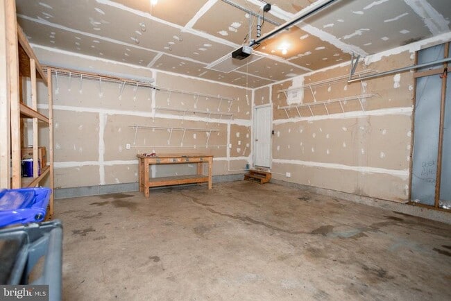 Building Photo - 13076 Dove Tree Ct
