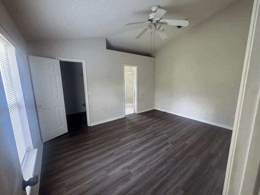 Building Photo - 236 Rontunda Dr