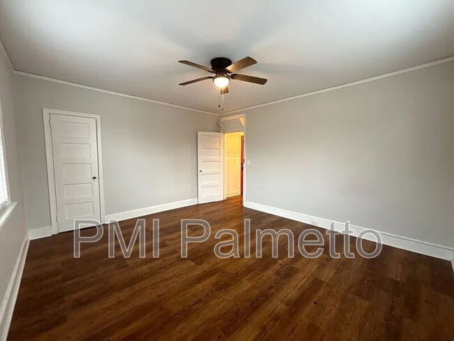 Building Photo - 502 1/2 State Street