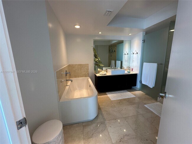 Building Photo - 150 Sunny Isles Blvd
