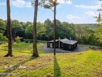 Building Photo - 1136 Enid Rd