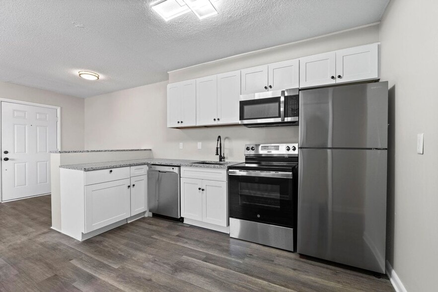 Interior Photo - Channing East