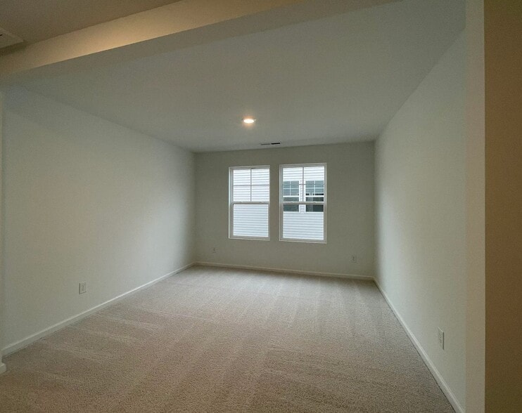 Building Photo - 249 Lily Patch Ln