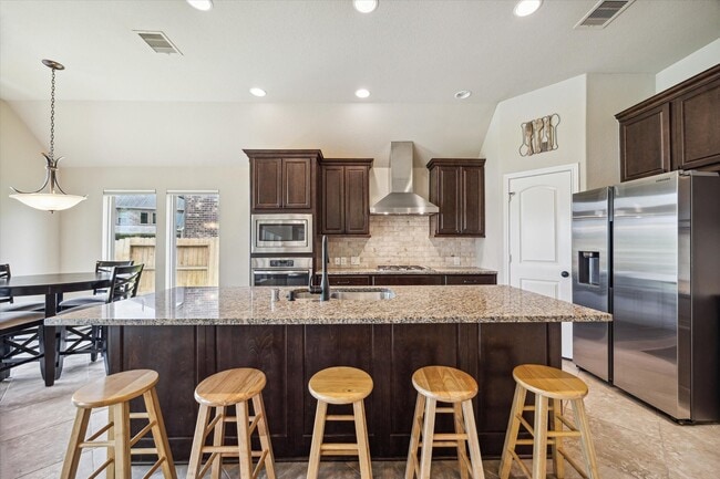 Building Photo - 1917 Cayman Bend Ln