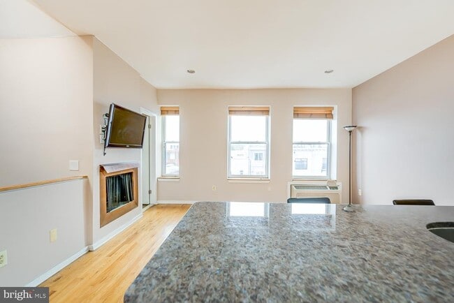 Building Photo - 2300 18th St NW