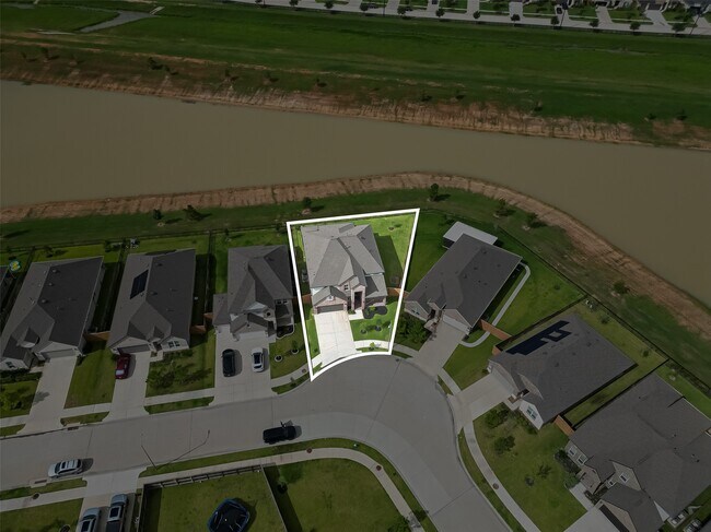Building Photo - 1656 Daylight Lk Dr