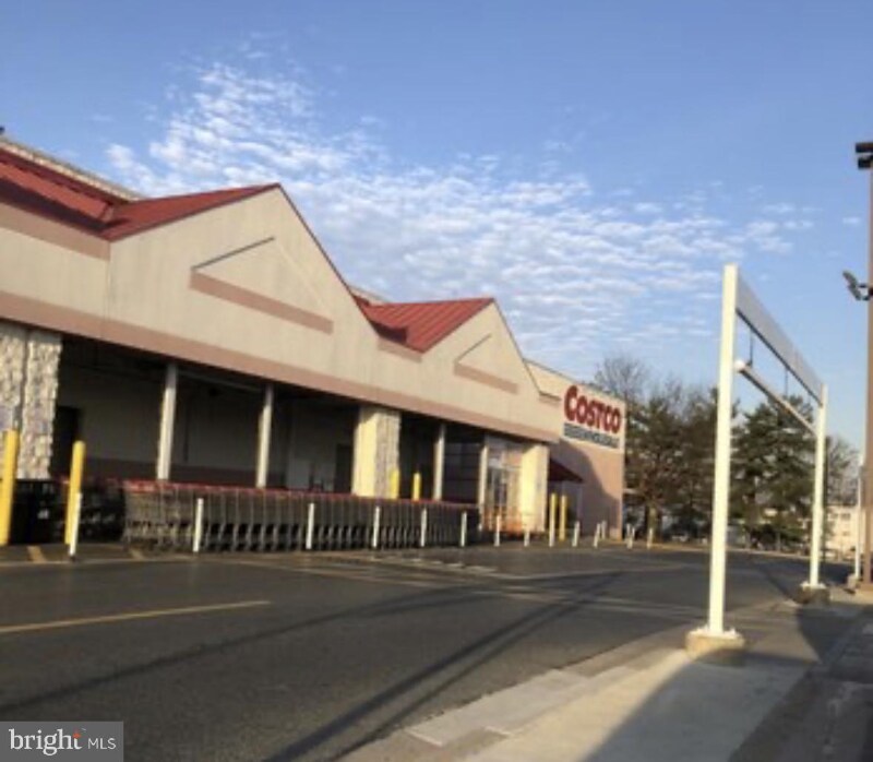 Building Photo - 9787 Hellingly Pl