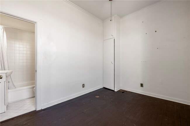 Building Photo - 103 Holcomb St