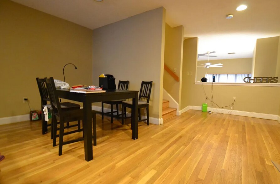 Building Photo - 85 Brainerd Rd