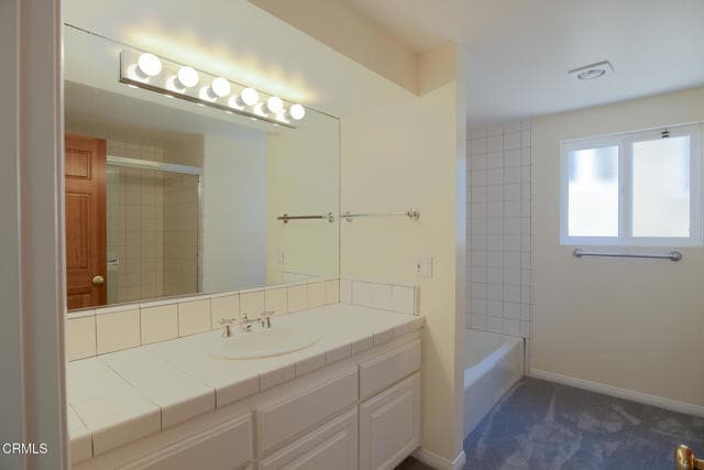 Building Photo - 3637 Ocean Dr