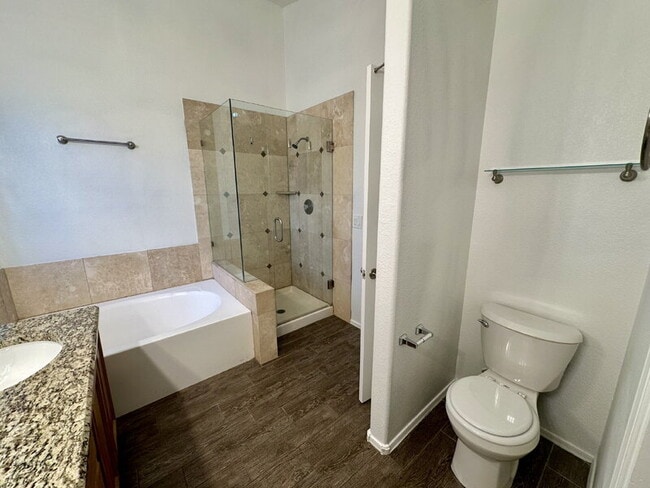 Building Photo - 2353 W Hemlock Ct