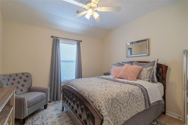 Building Photo - 612 Stoneybrooke Way