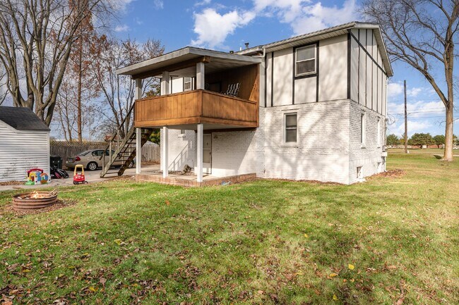 Building Photo - 2208 Bay City Rd