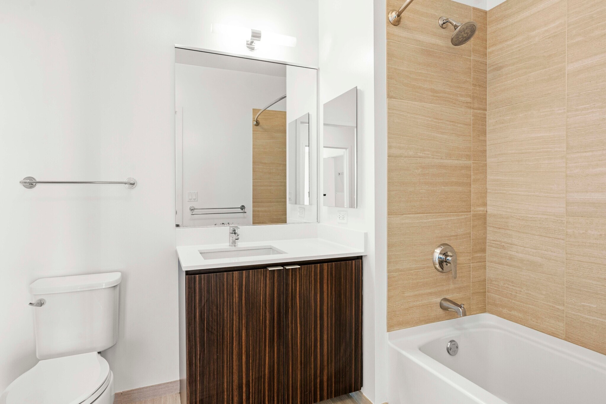 Building Photo - 221 N Garland Ct