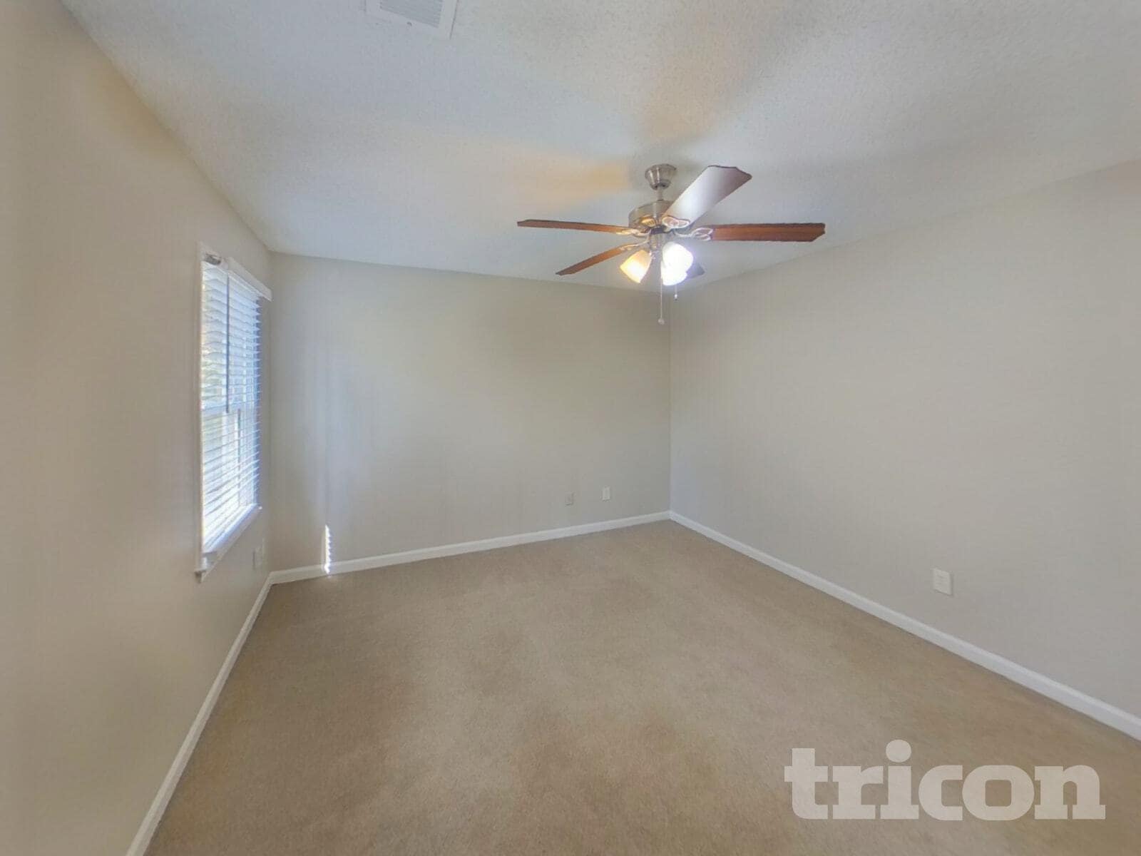 Building Photo - 1444 Riverwood Ct