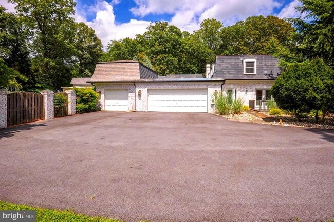 Building Photo - 11501 Skipwith Ln