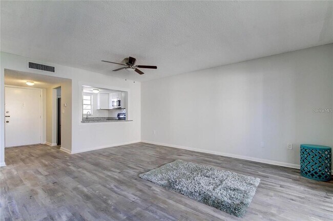 Building Photo - 4901 Onyx Ln
